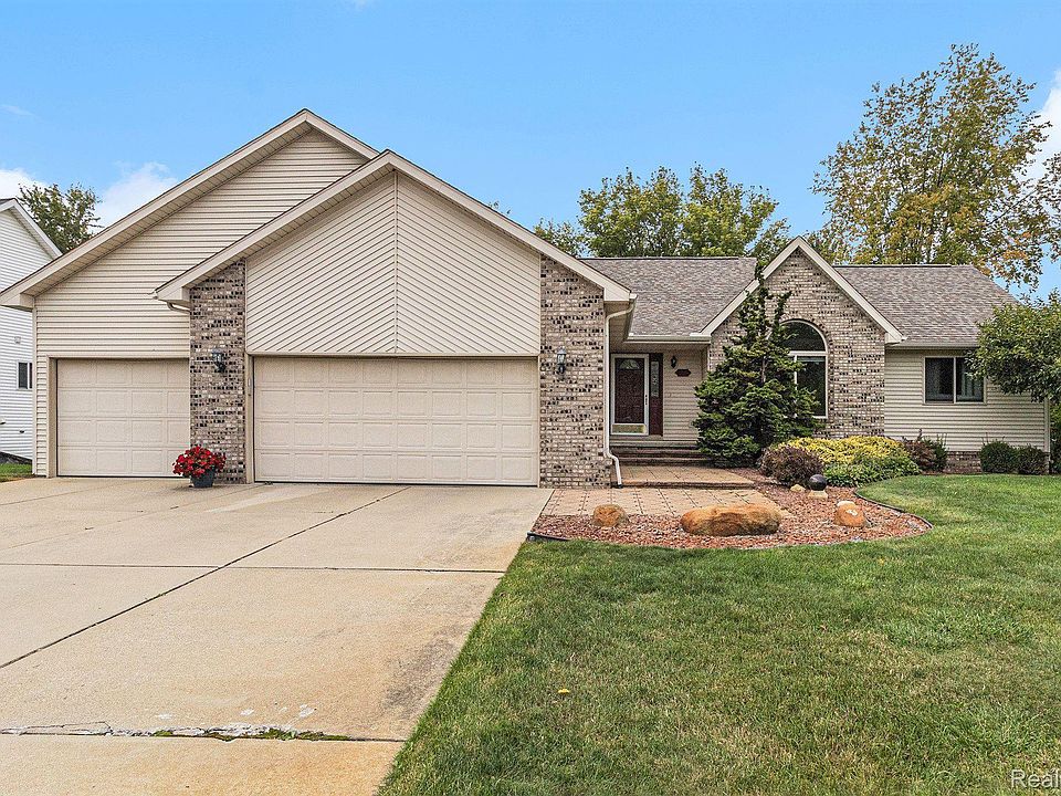 1st image of 15106 Meadow Ln