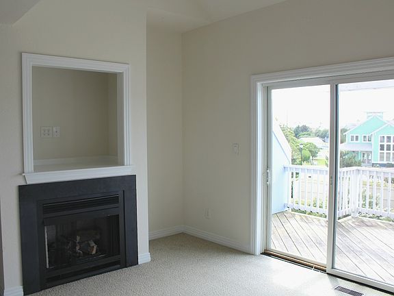 Living Room with Patio Acces