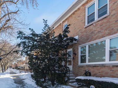 2753 W Rascher Ave, Chicago, IL, 60625