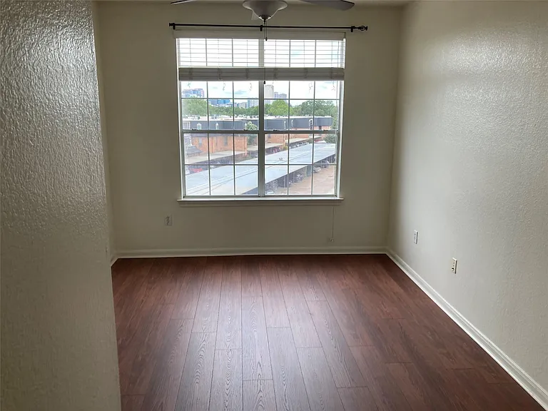 7575 Kirby Dr #2304 — Photo 9