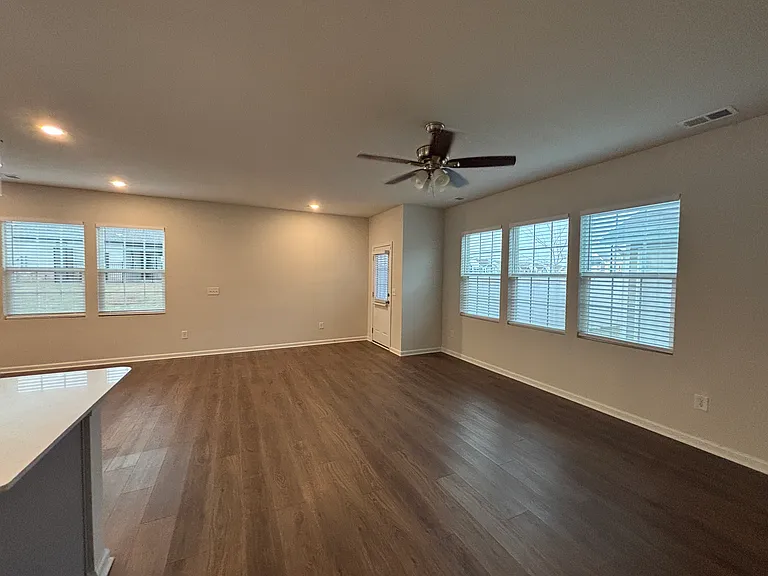 15733 Country House St — Photo 21