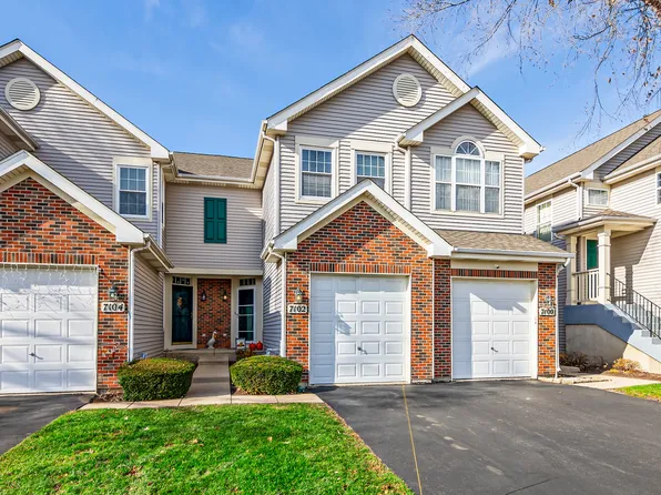 7102 Westwood Dr, Carpentersville, IL 60110