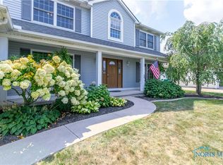 1003 S Ironwood Dr, Rossford, OH 43460