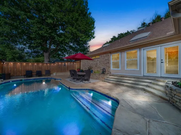 1405 Glastonbury Dr, Plano, TX 75075