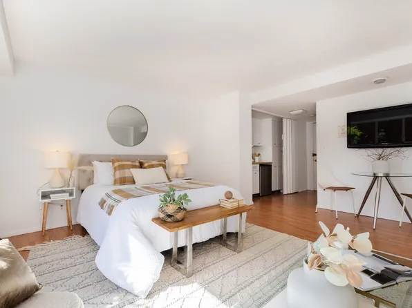 29 Concord Ave APT 102, Cambridge, MA 02138
