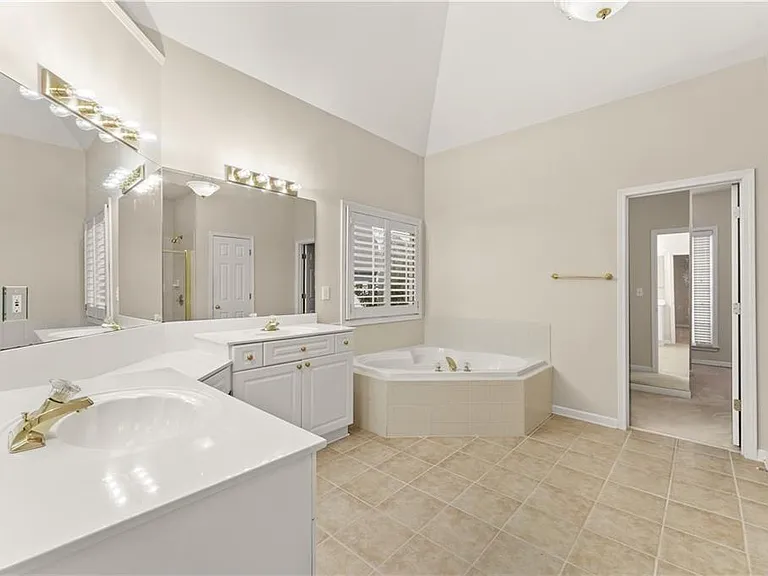 4610 Planters Hill Dr — Photo 15