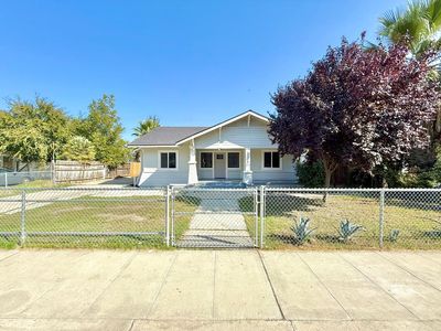2530 B St, Selma, CA, 93662