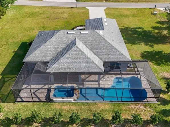 594 E Hartford St, Hernando, FL 34442
