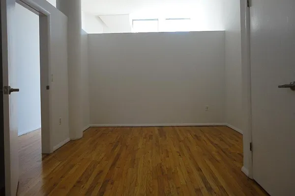 Rented by Corcoran | media 23