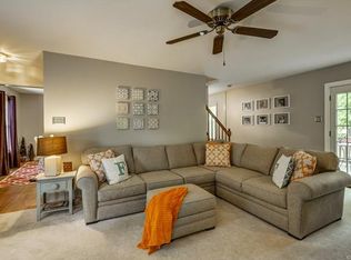 8900 Castle Point Dr, Glen Allen, VA 23060