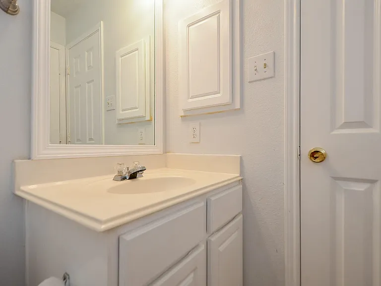 14410 Pelican Marsh Dr — Photo 31