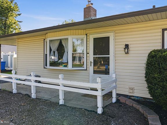 5th image of 28 Orchard Ln
