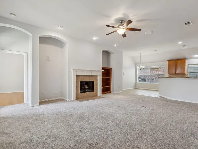 8447 Firewheel Ln — Photo 12