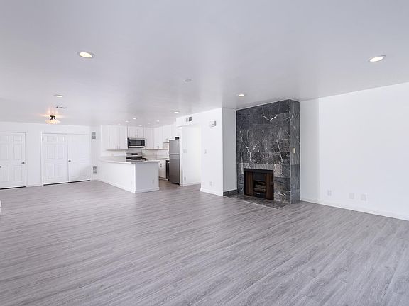 5th image of 1555 S Bundy Dr #305
