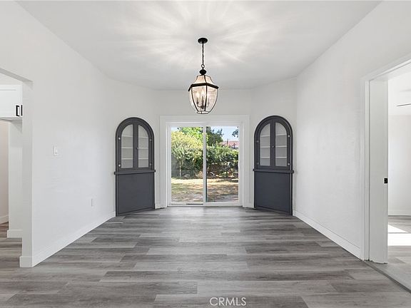 2nd image of 2723 Iris St