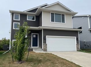 4628 167th St, Urbandale, IA 50323