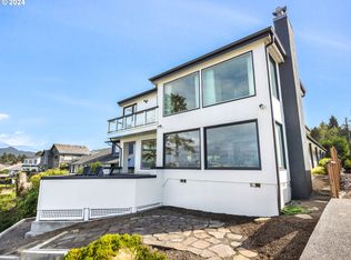 3282 Sunset Blvd, Seaside, OR 97138