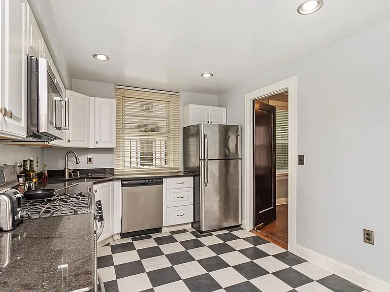 3405 Greenway #303 — Photo 15