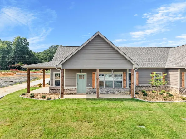 82 Maddox Ln, Chatsworth, GA 30705