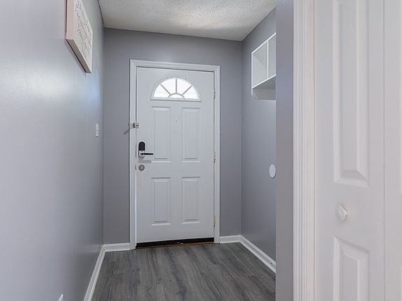3rd image of 4219 Hamilton Cir