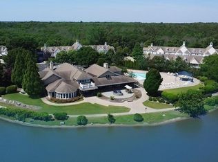 (Undisclosed Address), East Moriches, NY 11940