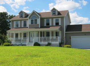 62 Fairview Ave, Dudley, MA 01571