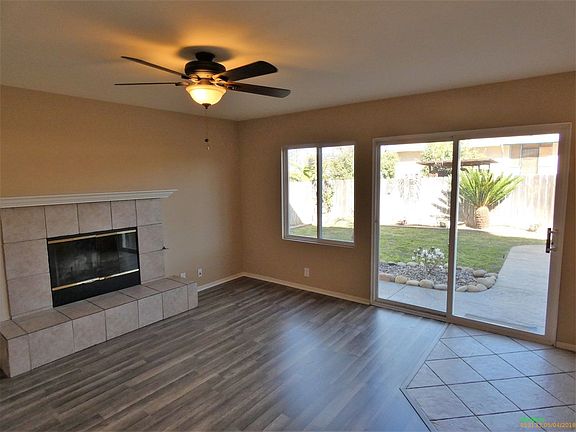 3rd image of 826 Mimosa Creek Ln