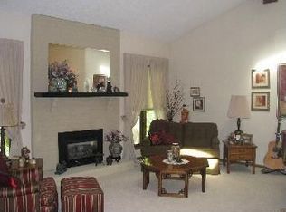 481 Sterling St S, Maplewood, MN 55119