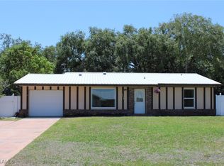 4049 Rainbow Cir, Labelle, FL 33935