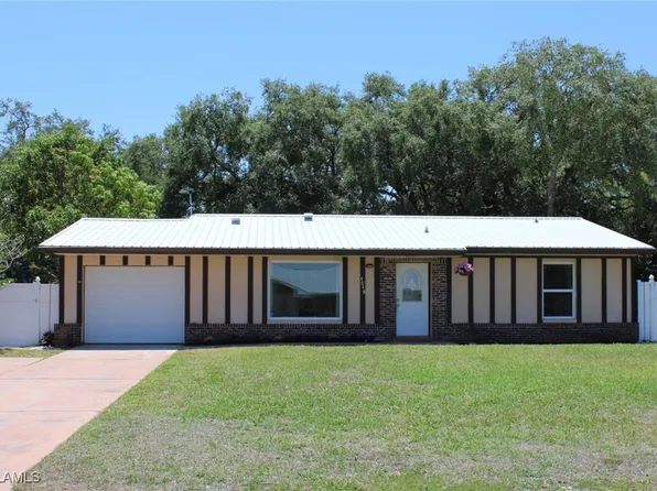 4049 Rainbow Cir, Labelle, FL 33935