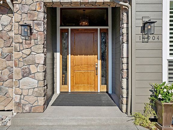 4th image of 14904 NE 182nd Cir