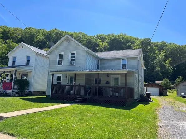 229 Buffalo St, Franklin, PA 16323