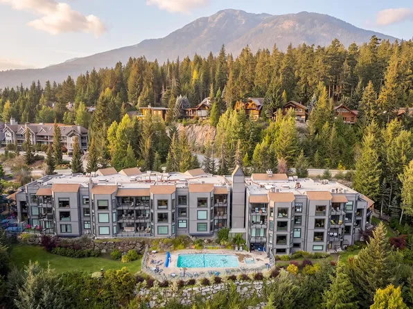 3217 Blueberry Dr #203, Whistler, BC V8E 0B8