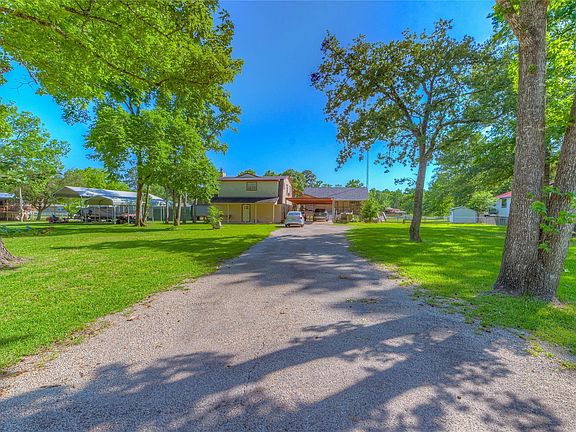 2nd image of 134 Deer Run Rd