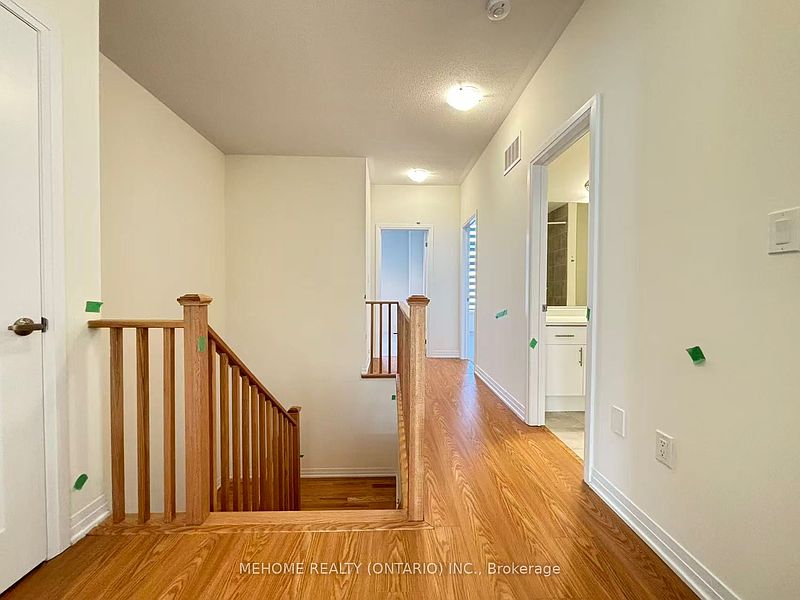 Richmond Hill Townhouse for rent - 4 Bedrooms — photo 6