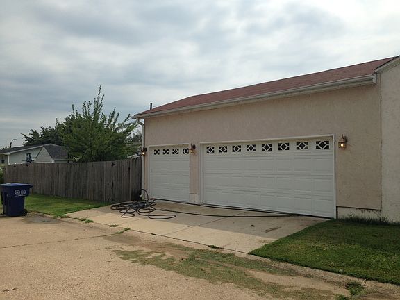 3 car garage