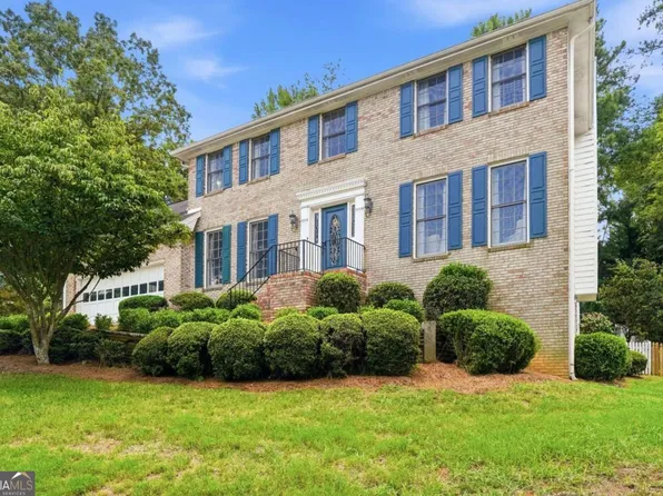 9173 Eves Cir, Roswell, GA 30076