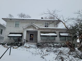 2512 Iowa St, Davenport, IA