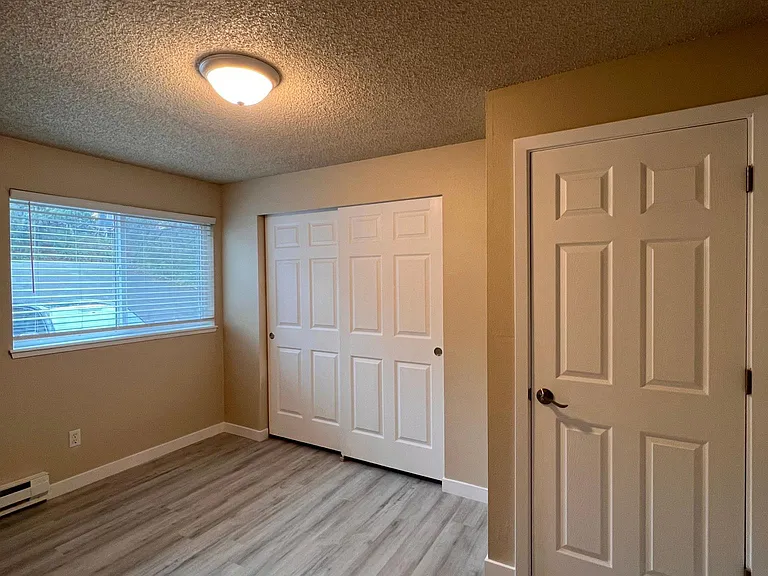 10522 Lake City Way NE #208 — Photo 9