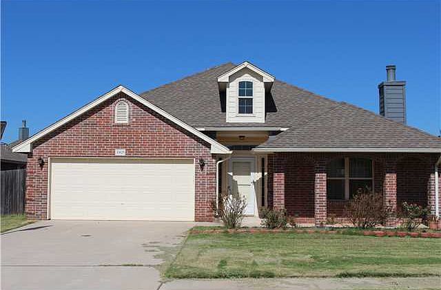 1st image of 2421 Chadsford Ln