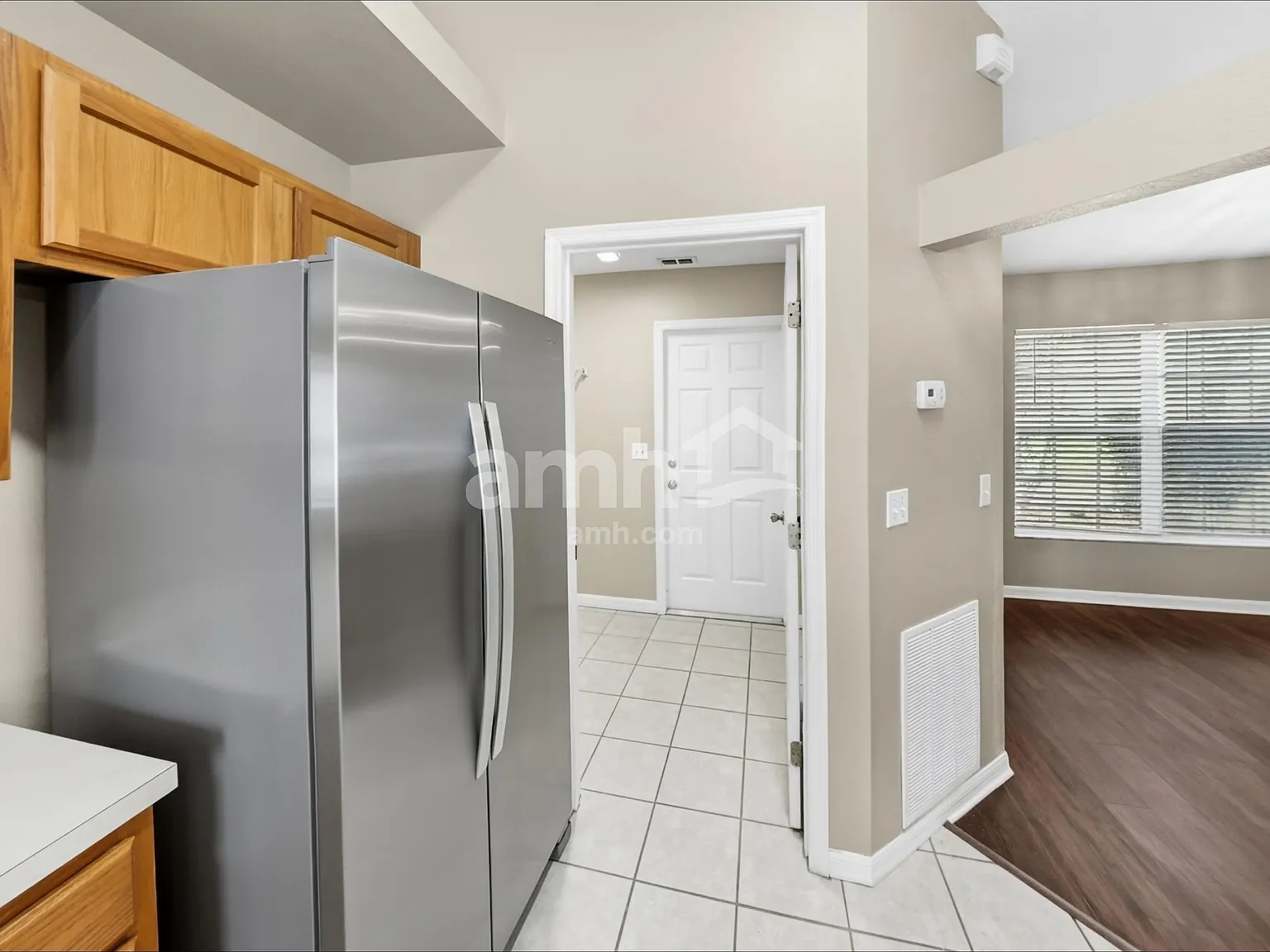 3 bed, 2.0 bath, 1620 sqft, $2,270 — Photo 4