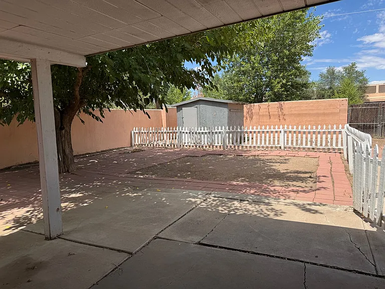 2551 Aspen Ave NW — Photo 17