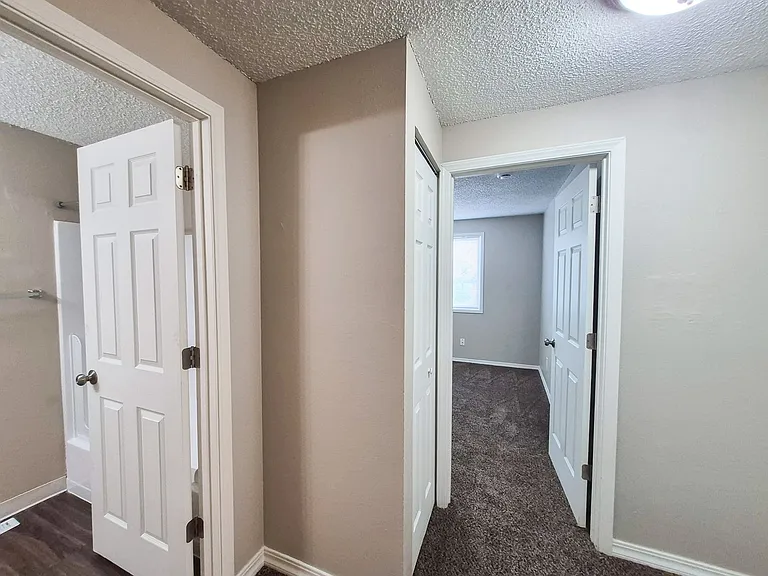1543-1611 Salishan St SE — Photo 13