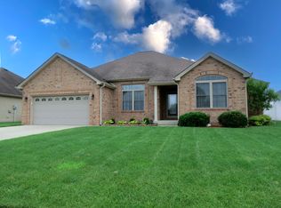 4284 Princeton Park Dr, Columbus, IN