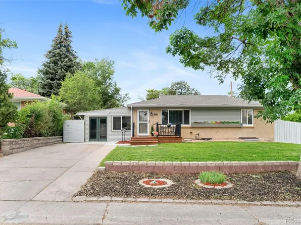 995 Ironton Street, Aurora, CO 80010