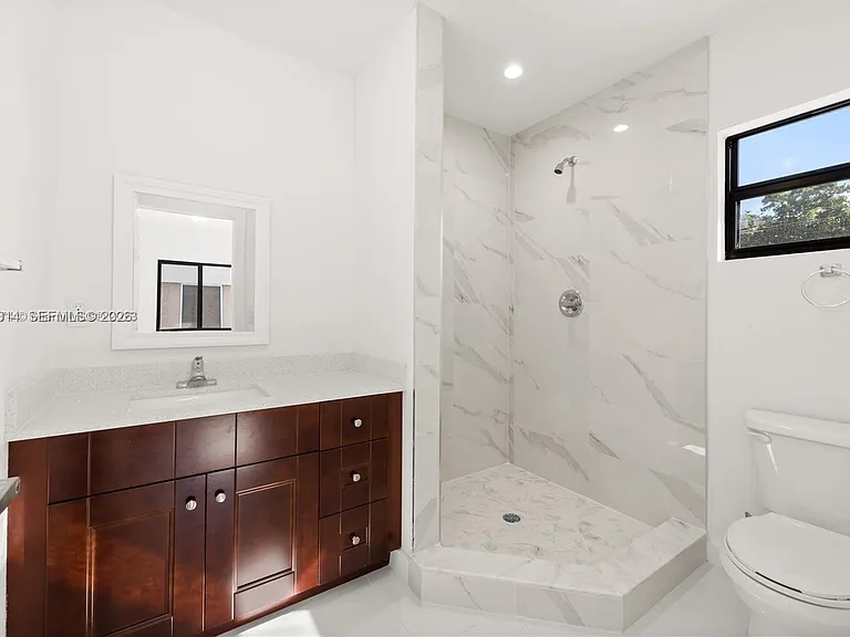 2243 NW 50th St #2 — Photo 5
