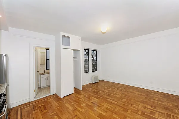 Rented by Aether Property Group | media 19