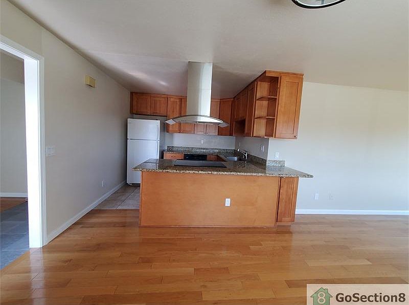 1st image of 4589 Pearl Ave APT 1