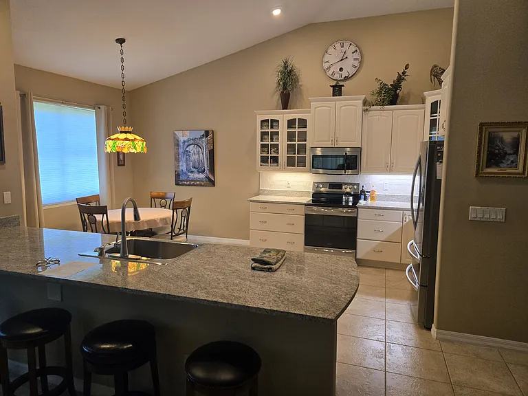 146 W Waterside Pkwy — Photo 9