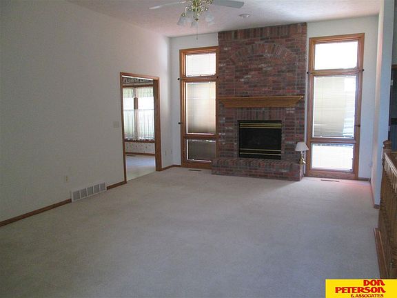 3rd image of 941 N Lincoln Ave
